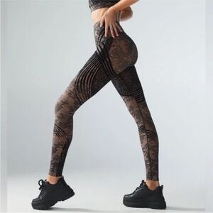 Savage X Fenty Special FX Velvet Trim High Waist Leggings Lace Small NWT